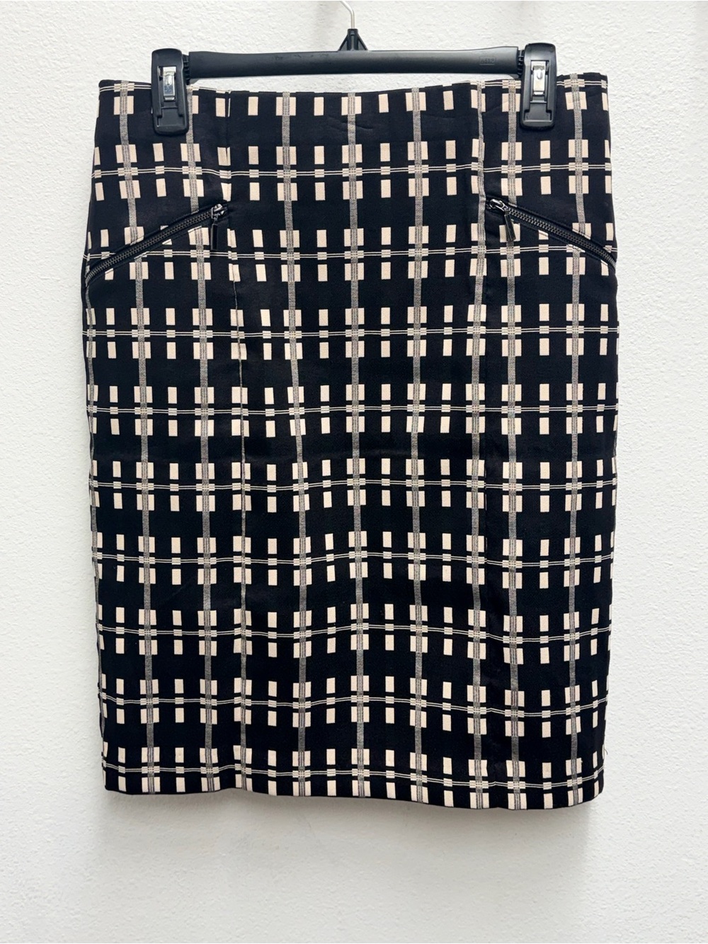 Alfani Black & cream Plaid Pencil Skirt - Classic Workwear size 8